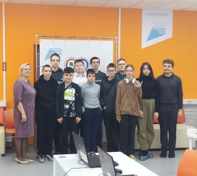 Рисуем ГРАФИЧЕСКИЕ узоры .